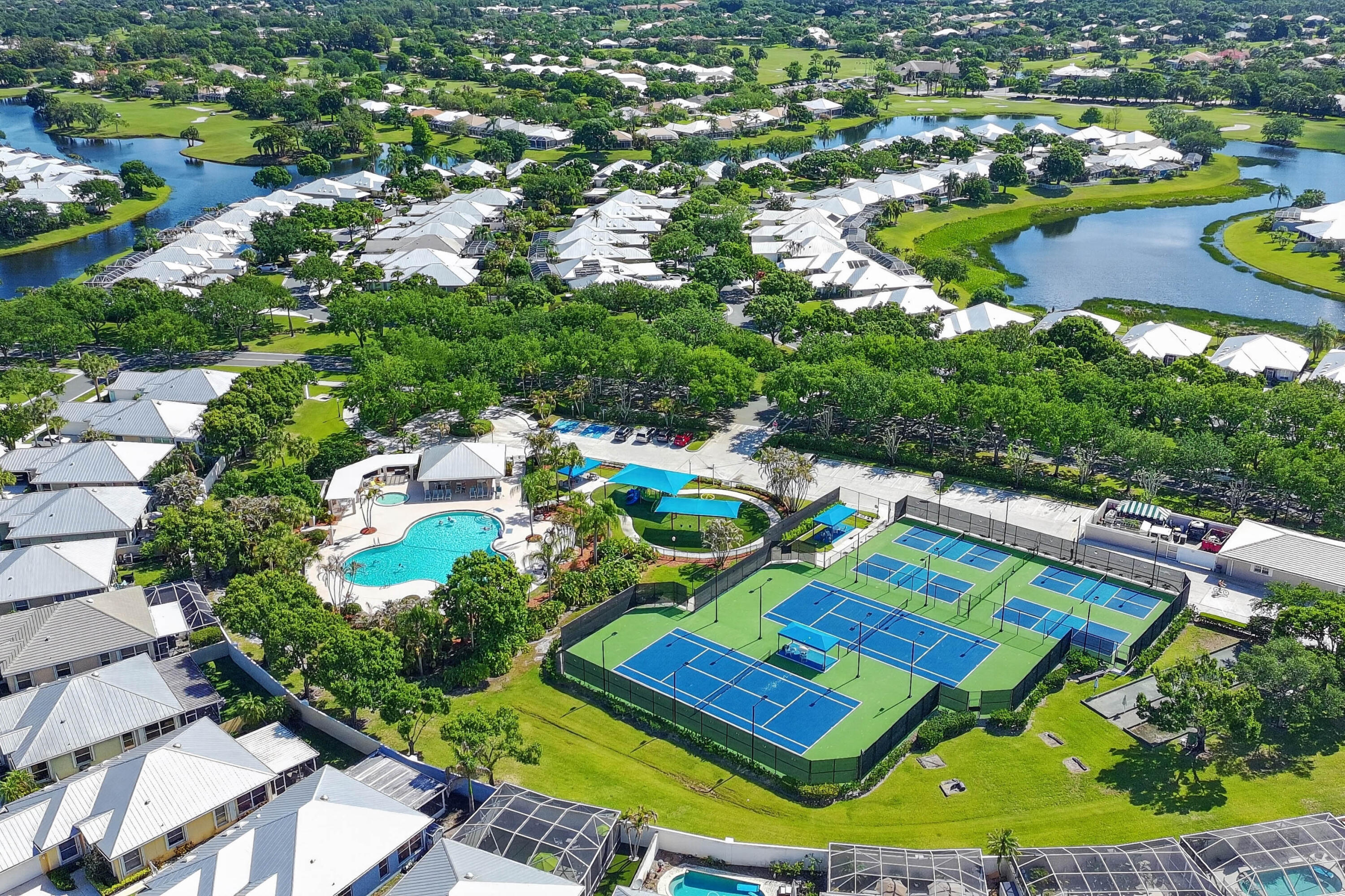 THE MEADOWS AT MARTIN DOWNS - Residential