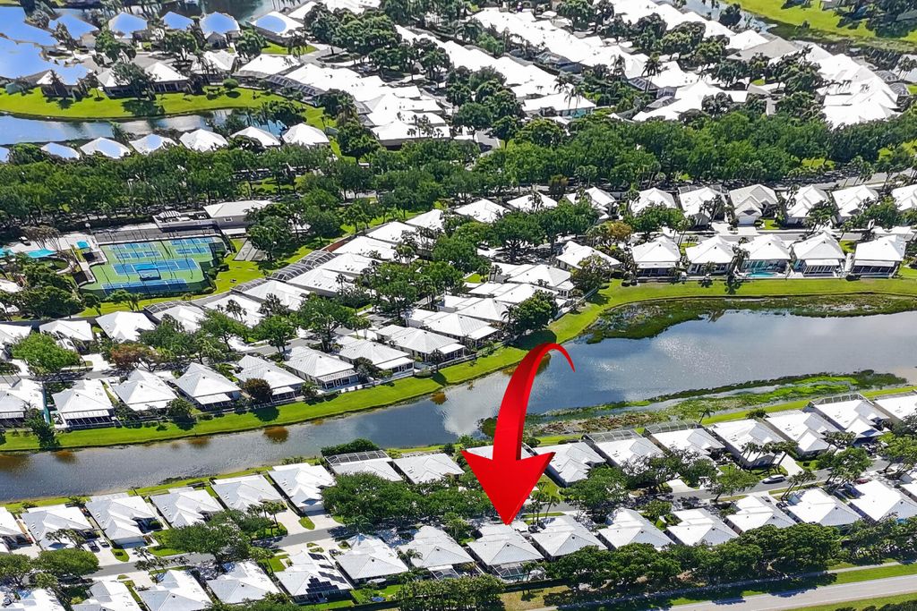 Photo of 2857 SW Brighton Way, Palm City, FL 34990 (MLS # B26017516)