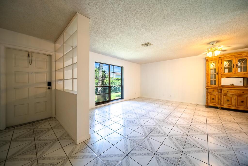 4424 Regency Drive
