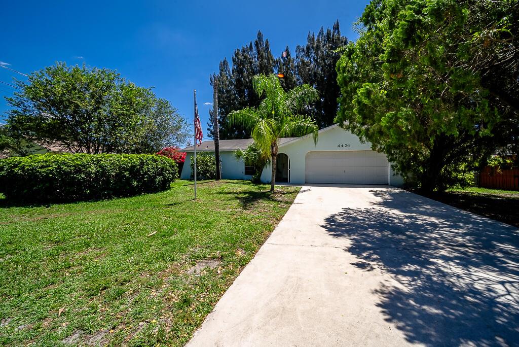 4424 Regency Drive