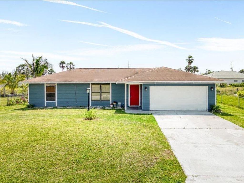 Photo of 2545 SW National Circle, Port Saint Lucie, FL 34953 (MLS # R11105498)