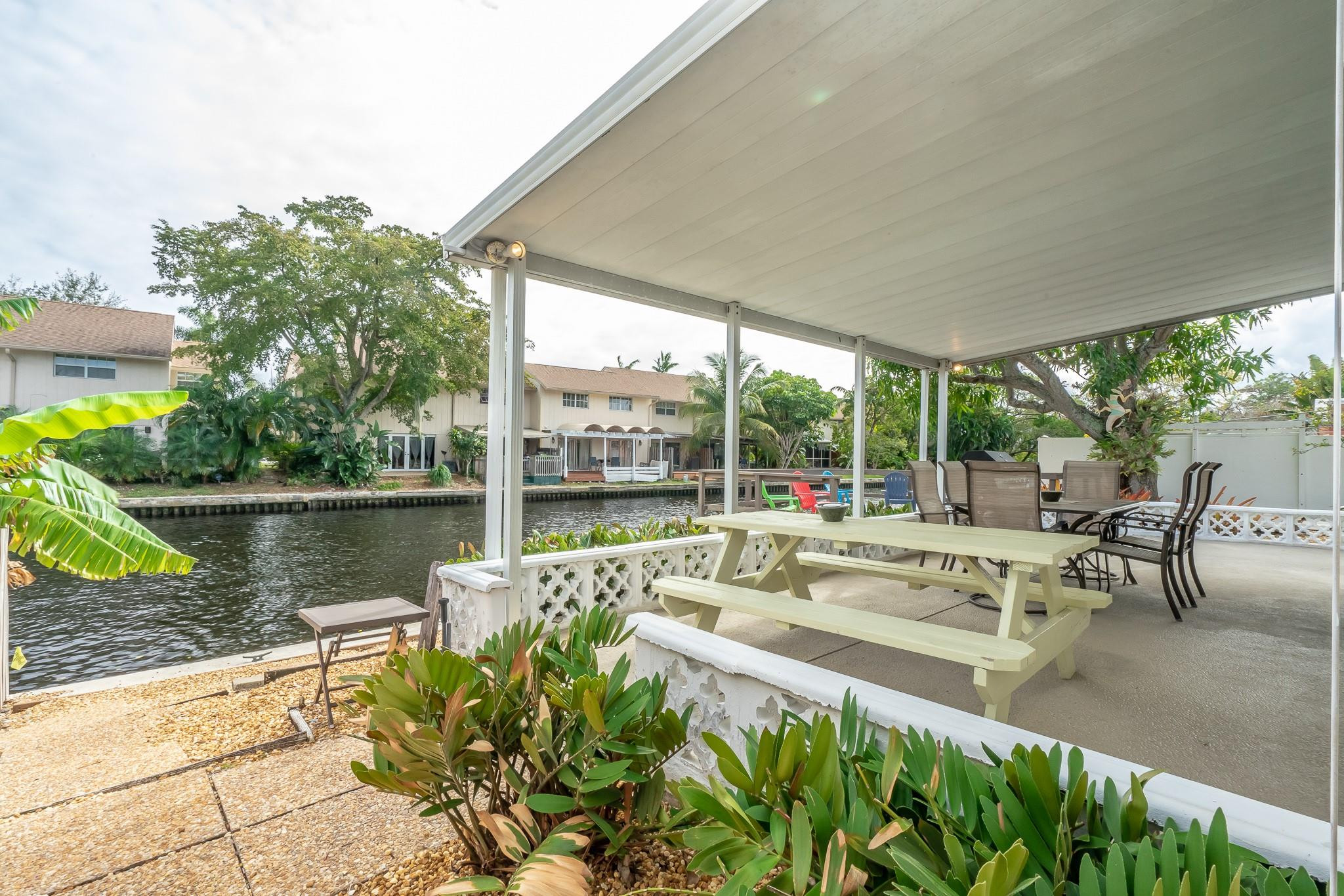 TROPICAL GARDENS AMENDED PLAT - Residential Lease