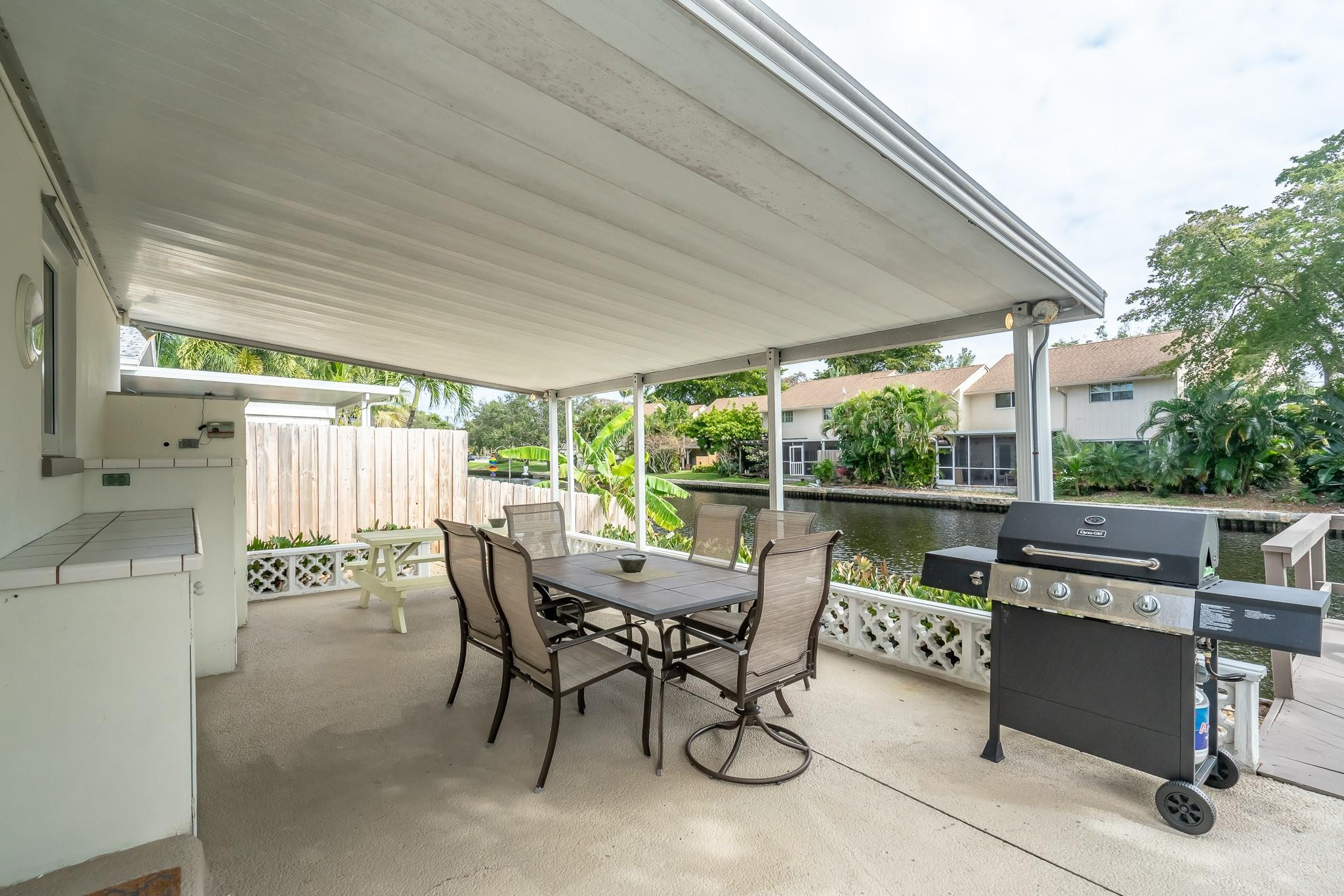 TROPICAL GARDENS AMENDED PLAT - Residential Lease