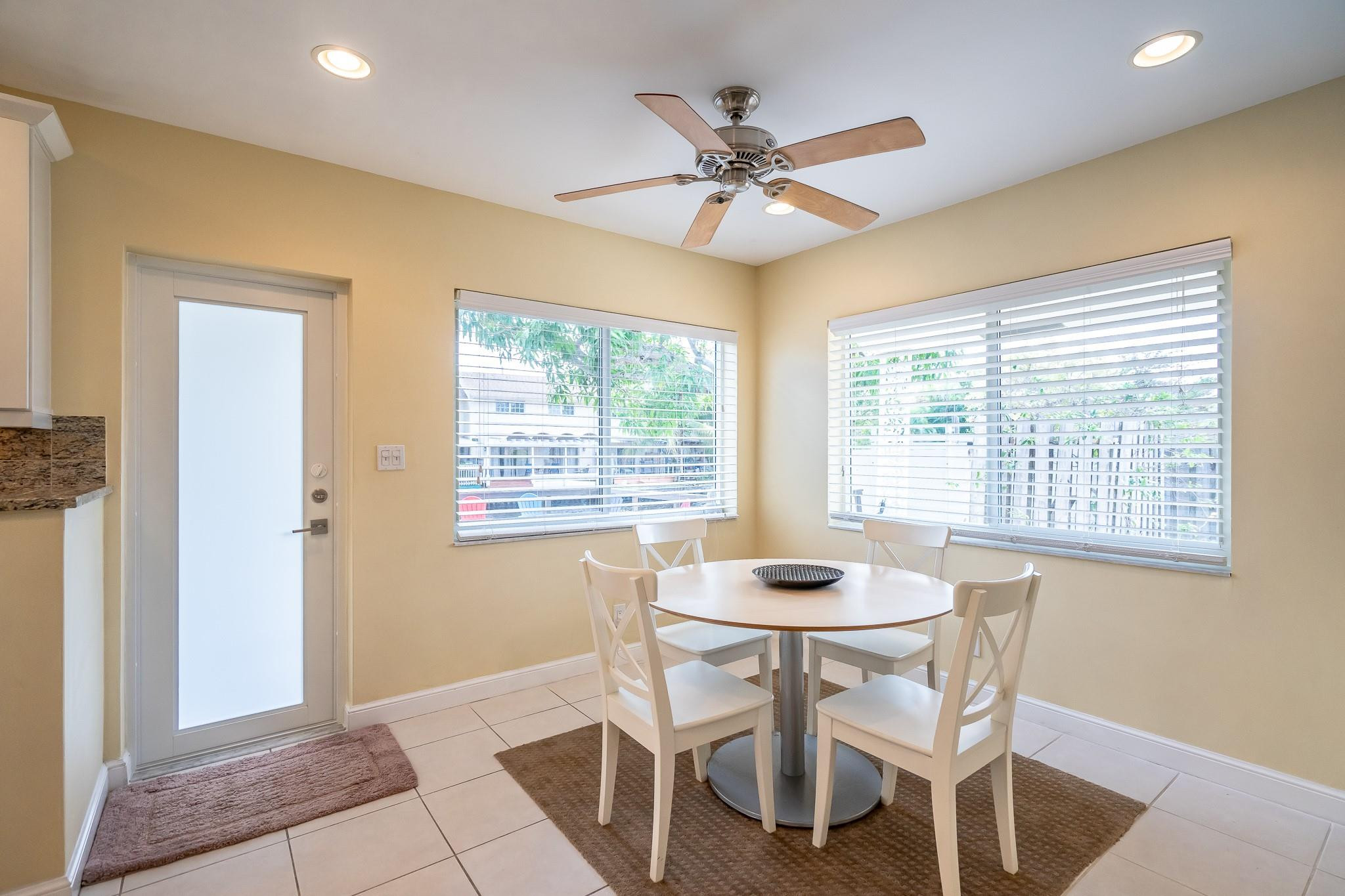 TROPICAL GARDENS AMENDED PLAT - Residential Lease