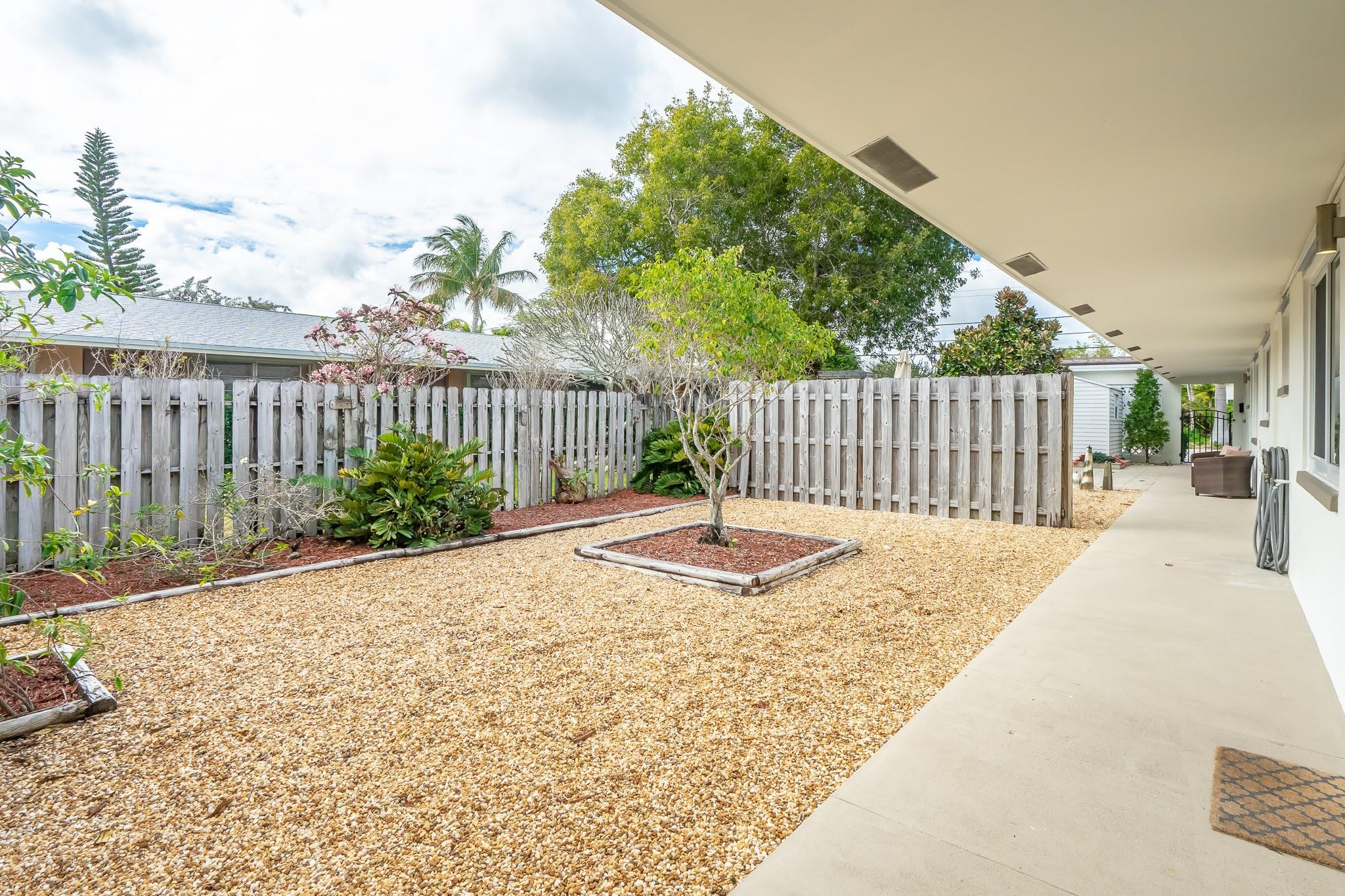 TROPICAL GARDENS AMENDED PLAT - Residential Lease