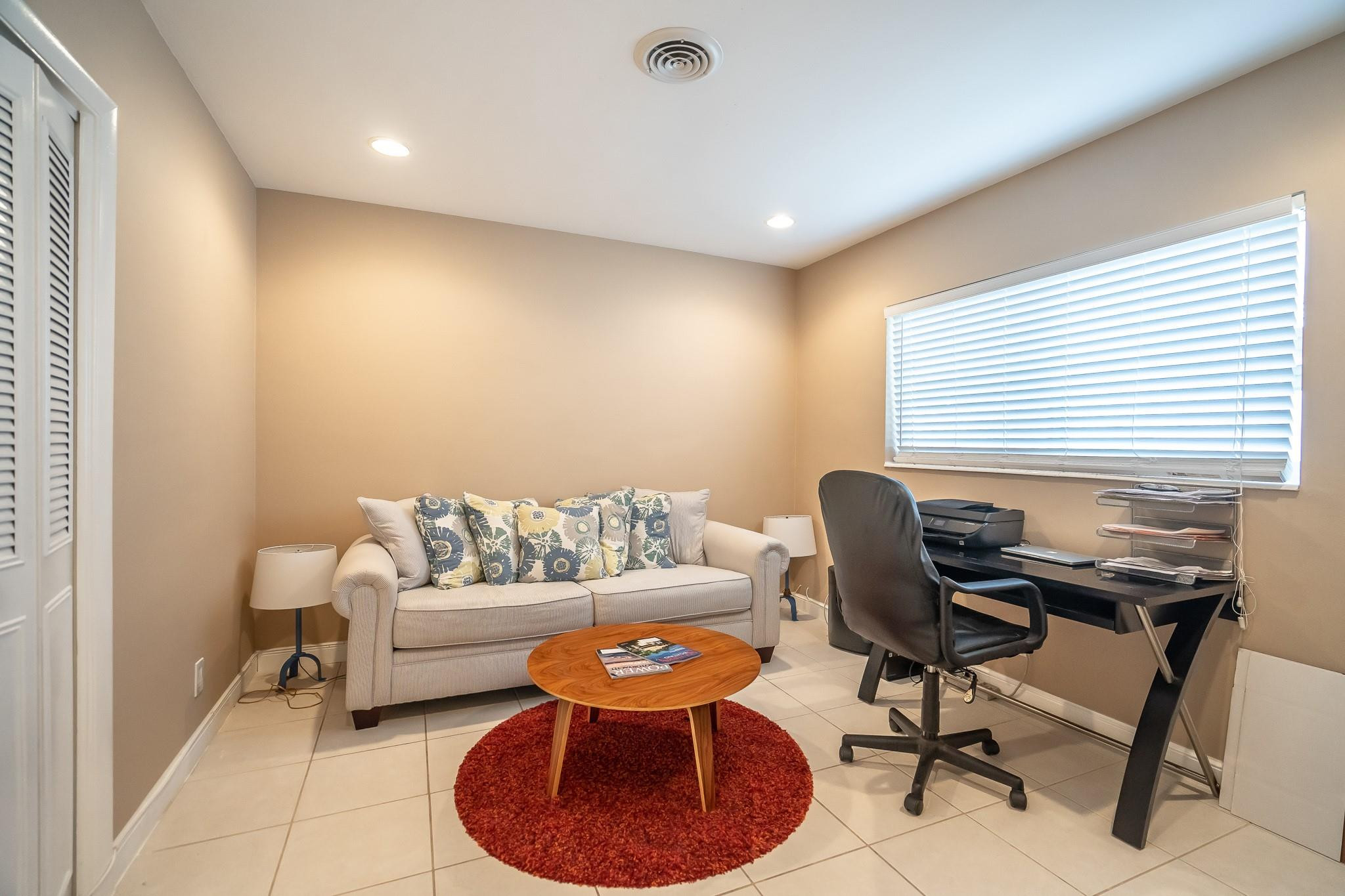 TROPICAL GARDENS AMENDED PLAT - Residential Lease