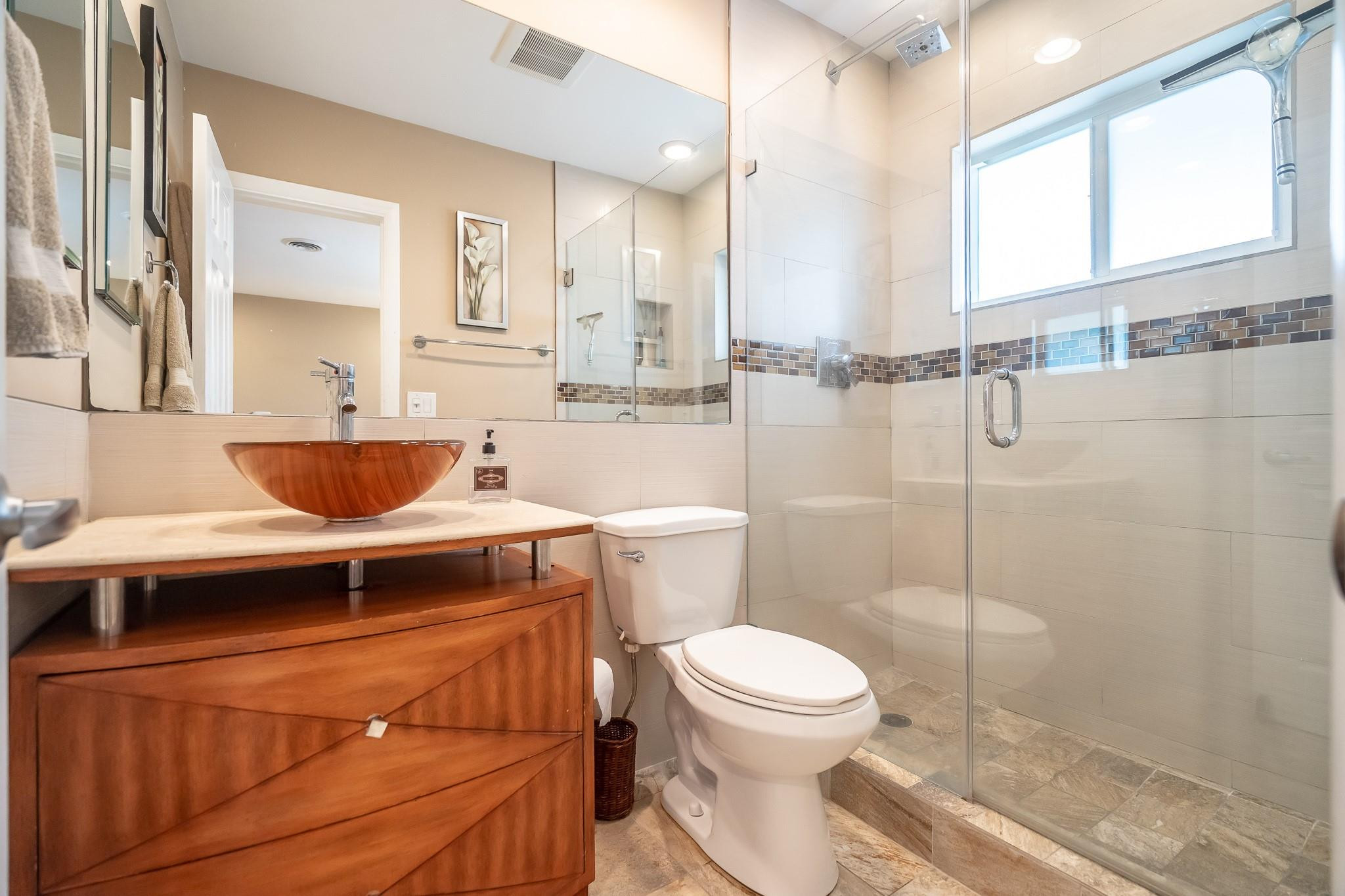 TROPICAL GARDENS AMENDED PLAT - Residential Lease