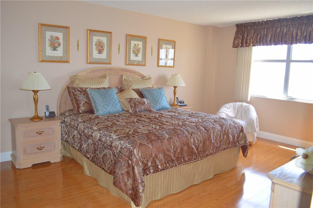 Royal Coast - Residential