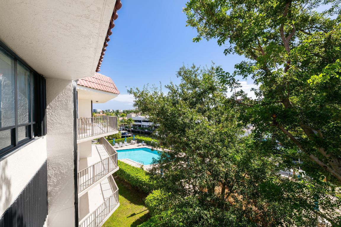 799 Jeffery Street 411