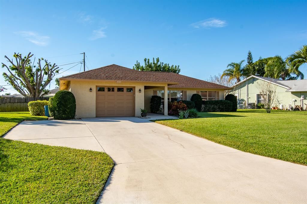 Photo of 1442 SE Santurce Road, Port Saint Lucie, FL 34952 (MLS # R10772487)