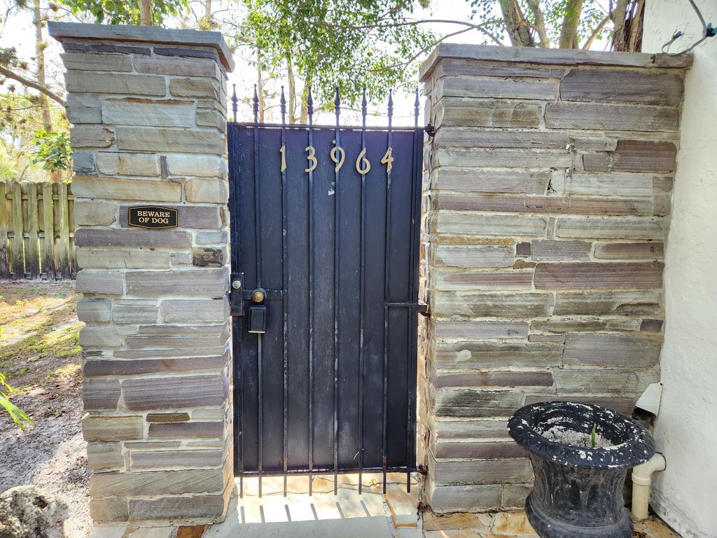 Photo of 13964 Morning Glory Dr, Wellington, FL 33414 (MLS # R10918822)