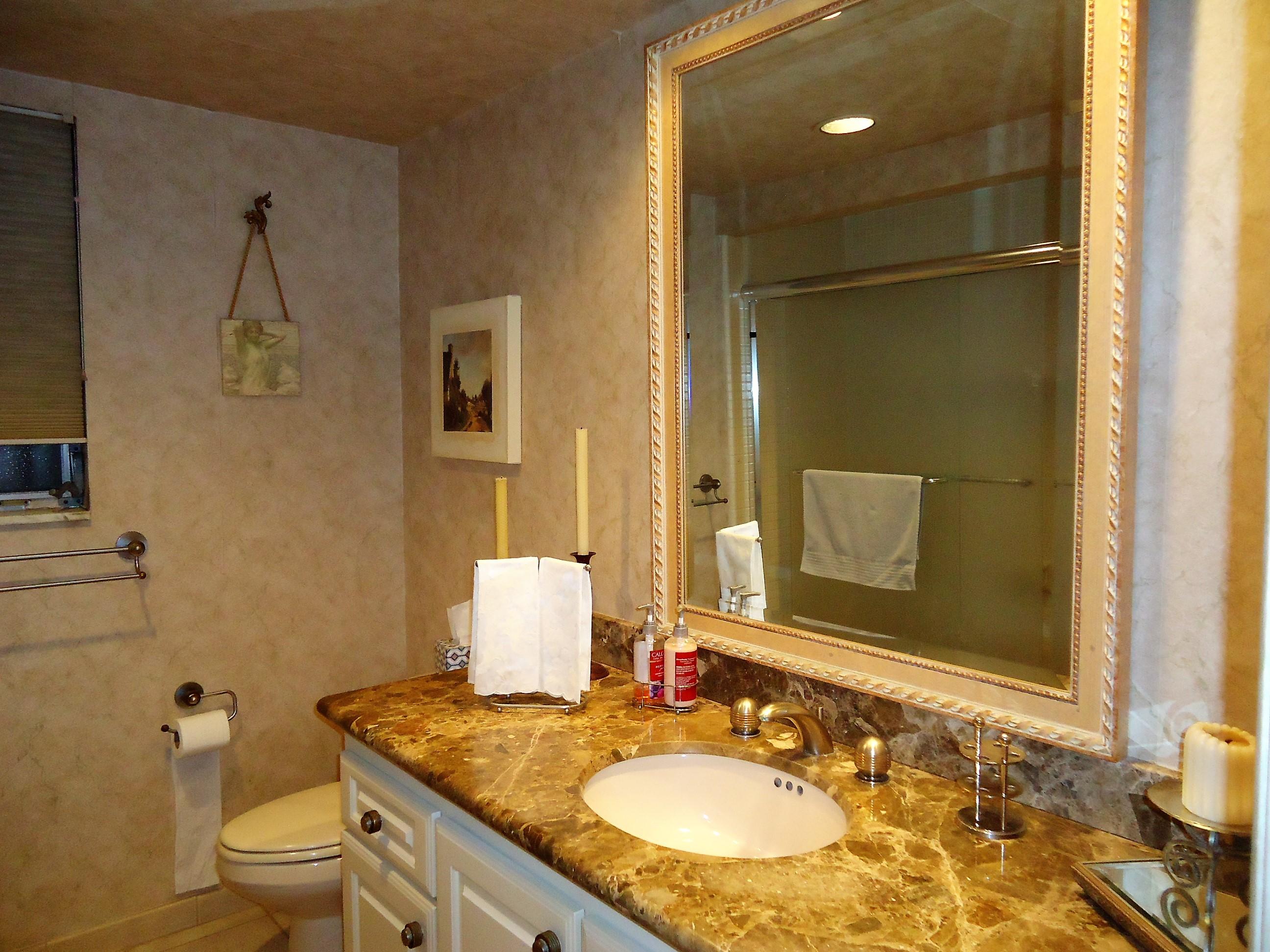 PALM BEACH NATL GOLF AND COUNTRY CLUB ESTATES 1 - Residential