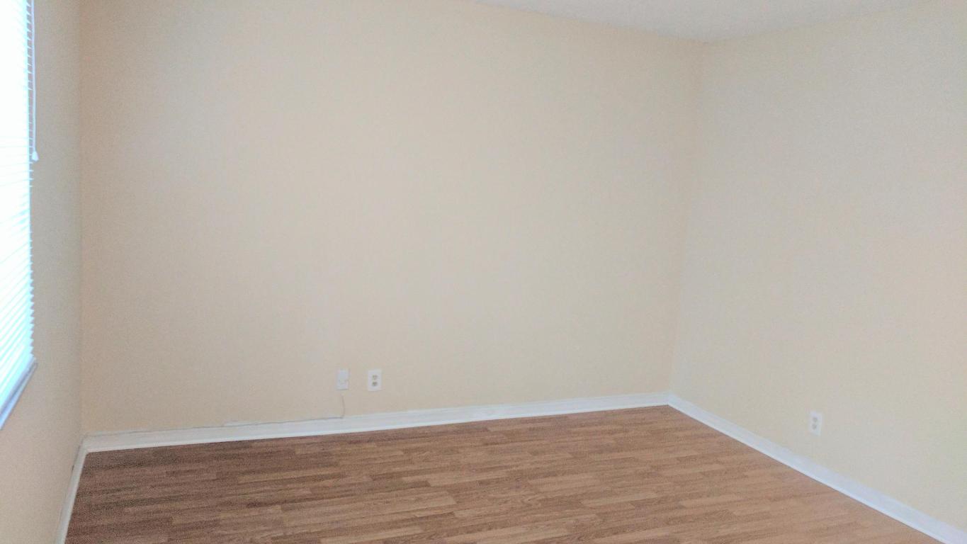 WINDWARD LAKES - Residential Lease