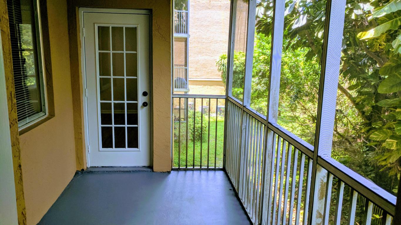 WINDWARD LAKES - Residential Lease