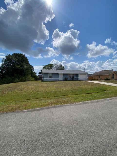 649 SW Heather Street Port St Lucie FL 34983