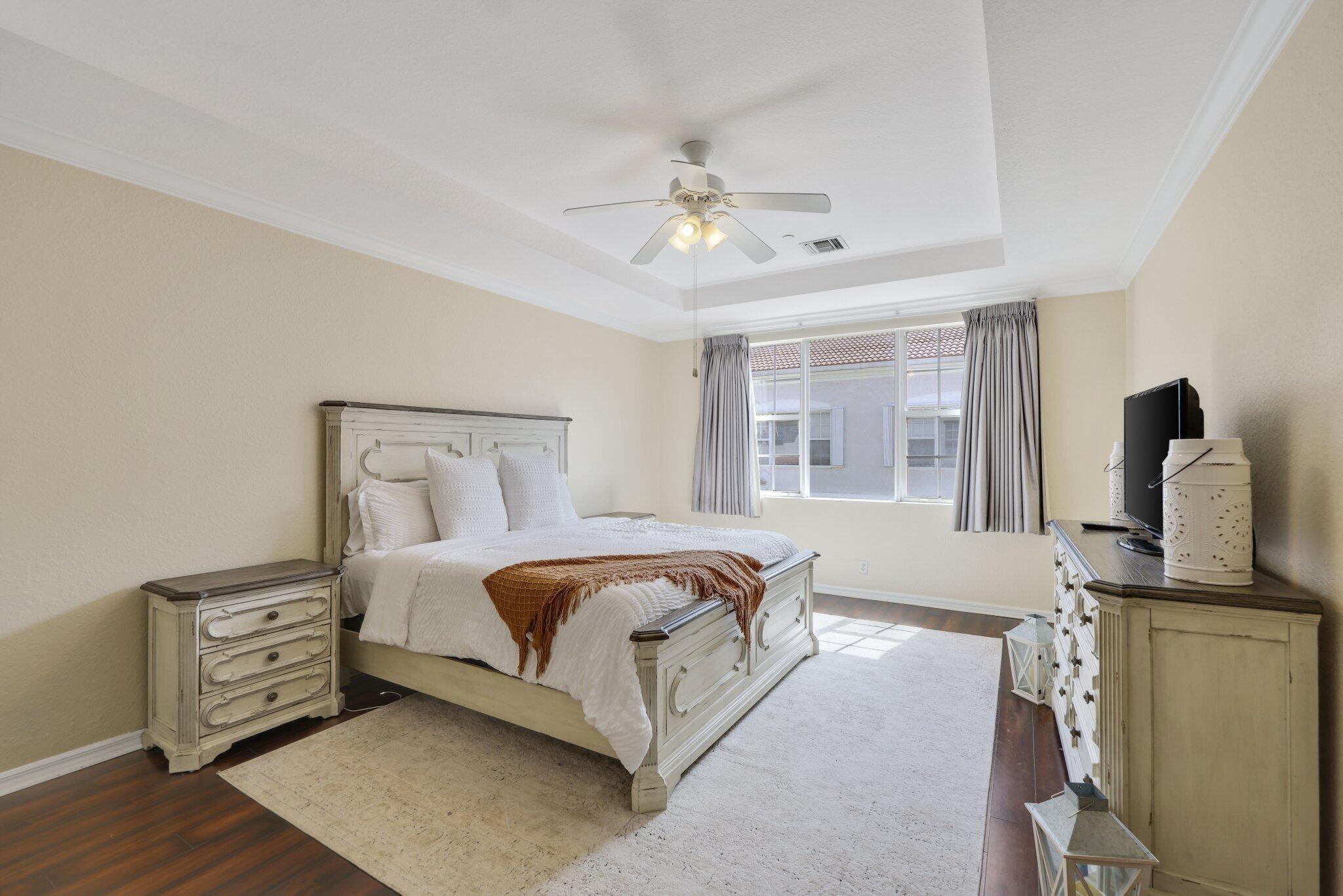 CARRIAGE POINTE TOWNHOMES - Residential
