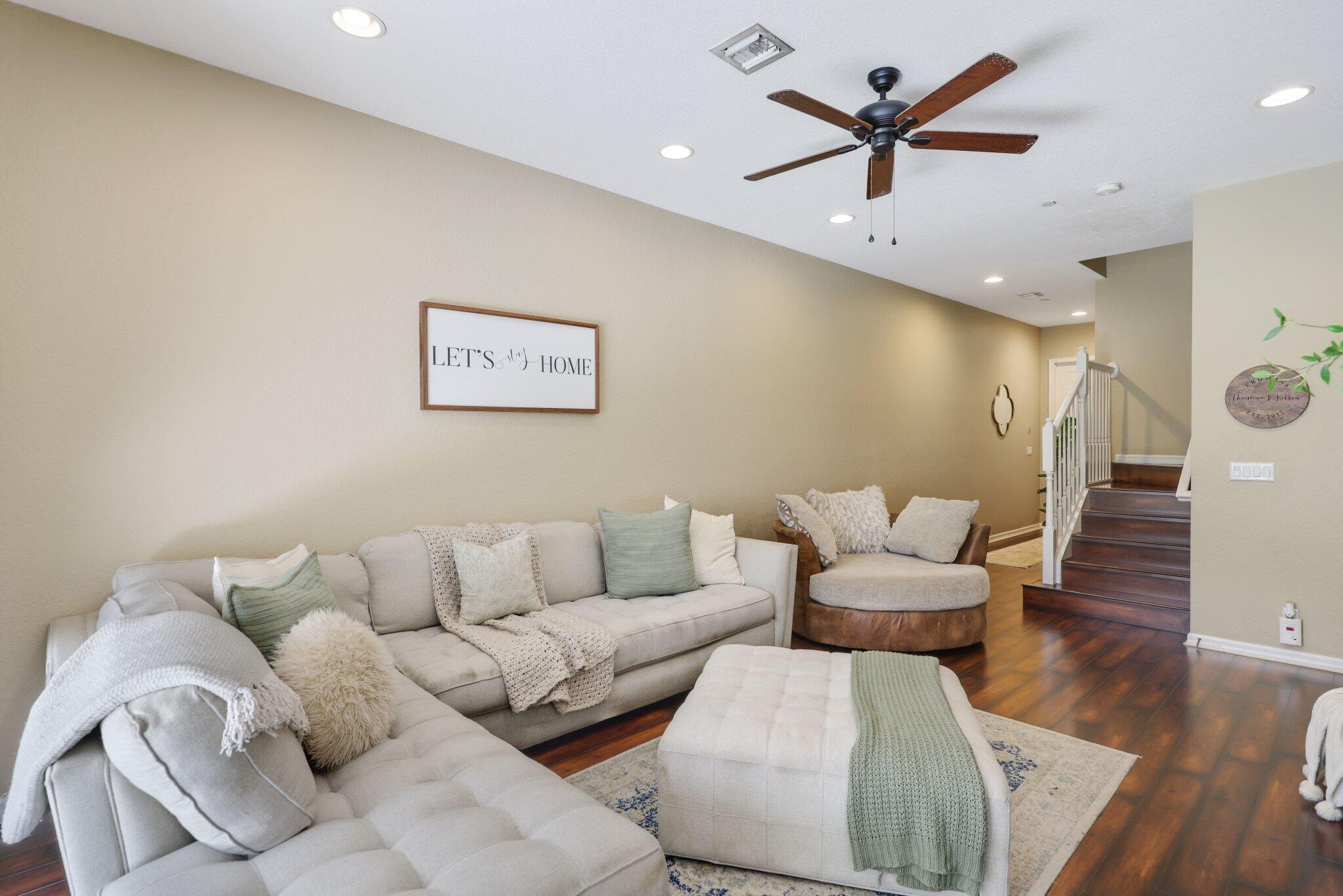 View photos, virtual tours, details... 109 Nottingham Place