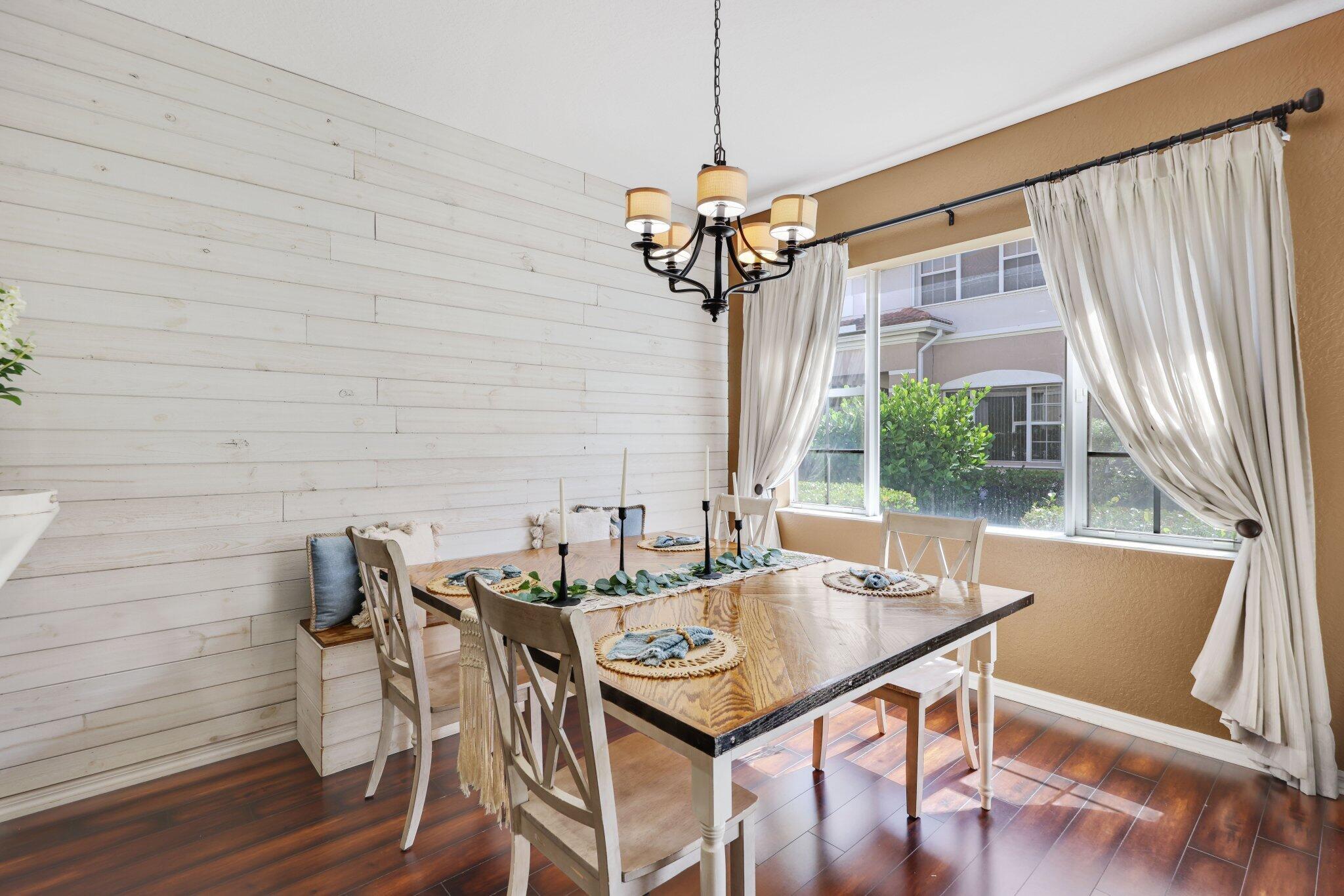 CARRIAGE POINTE TOWNHOMES - Residential