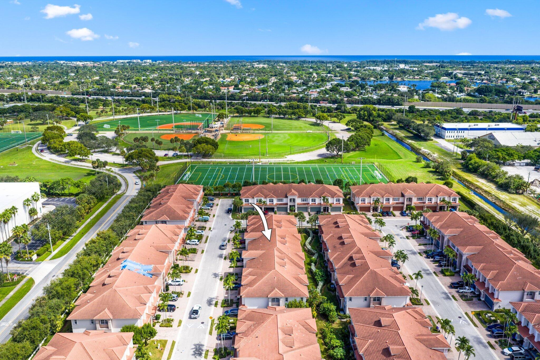 CARRIAGE POINTE TOWNHOMES - Residential