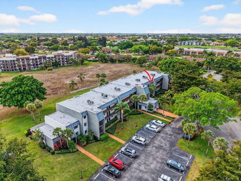 Tiny photo for 4793 Esedra Court #206, Lake Worth, FL 33467 (MLS # B26020095)