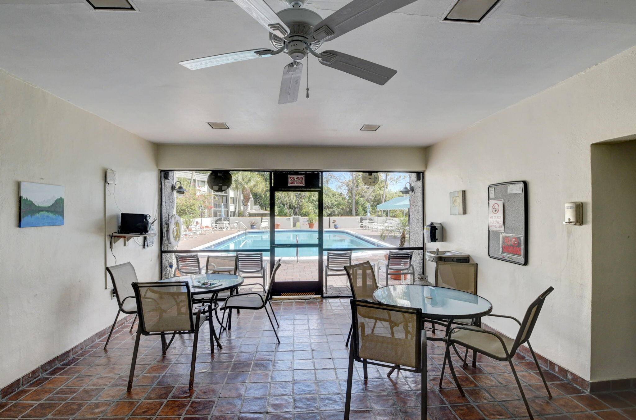 FOUNTAINS OF PALM BEACH CONDO 4 - Residential