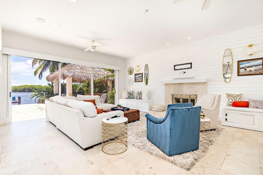 COVE POINT PLAT OF - Residential