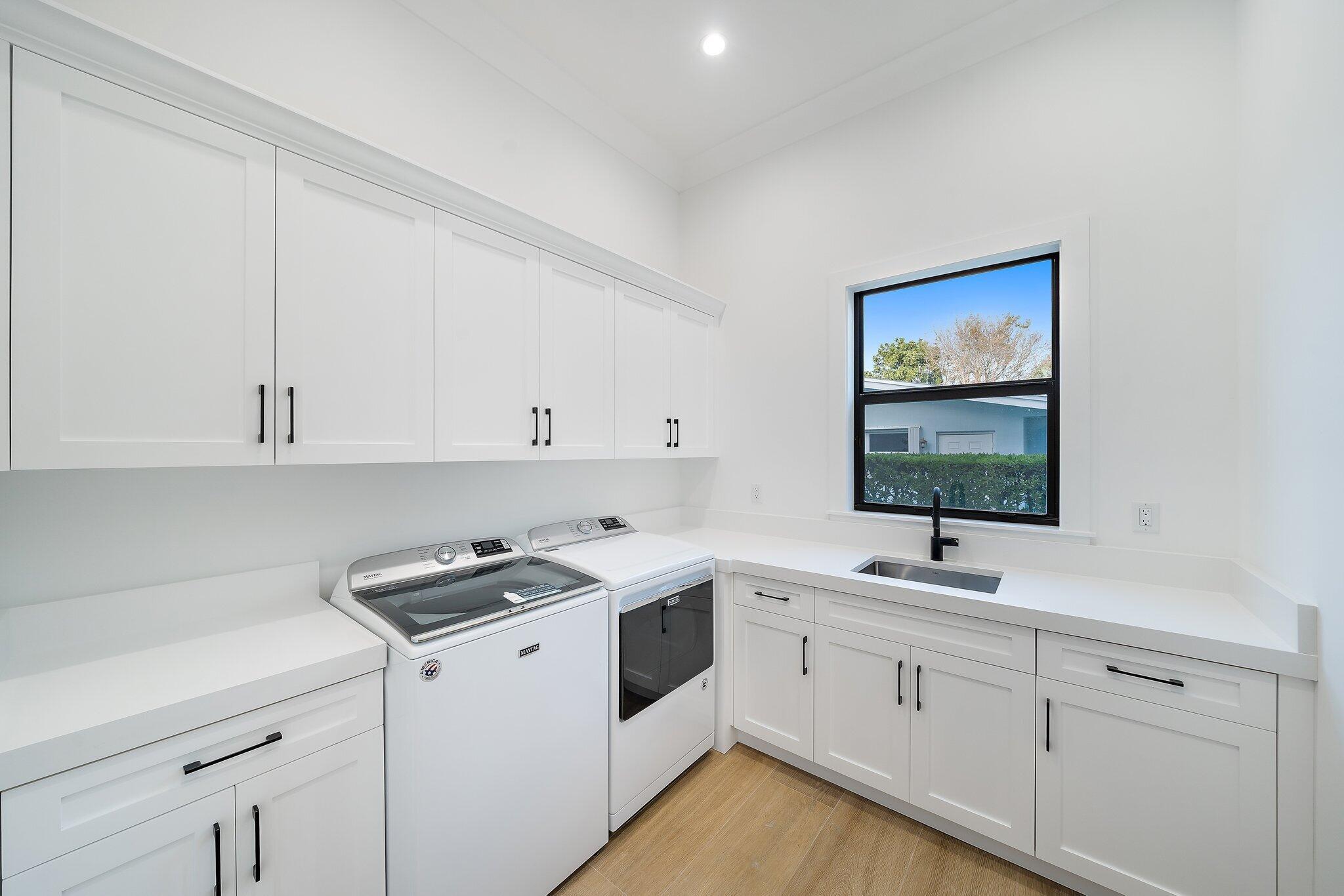 NORTH PALM BEACH VILLAGE OF 2 - Residential