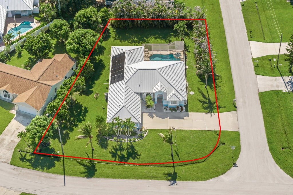 Photo of 2891 SE Buccaneer Circle, Port Saint Lucie, FL 34952 (MLS # B26080611)