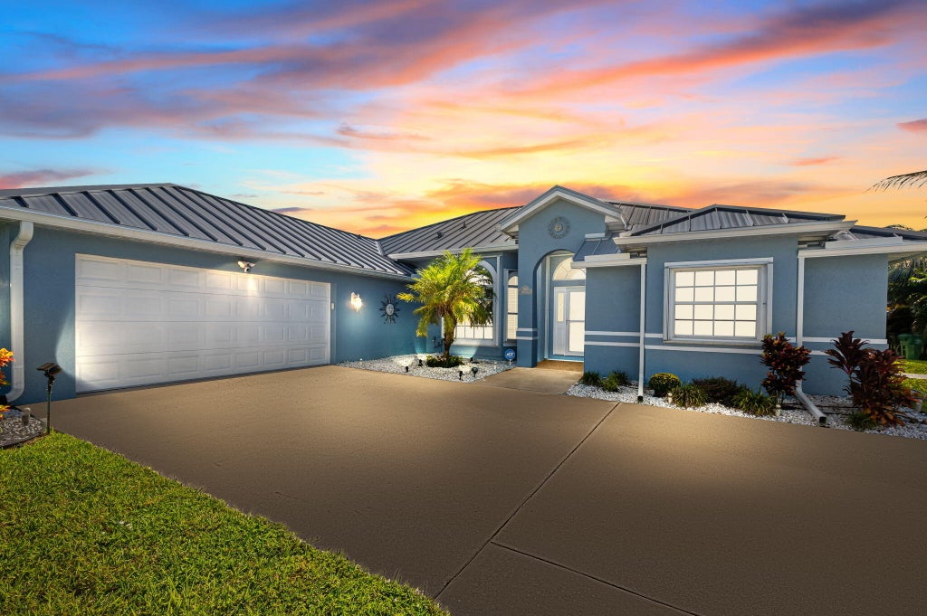 Photo of 2891 SE Buccaneer Circle, Port Saint Lucie, FL 34952 (MLS # B26080611)