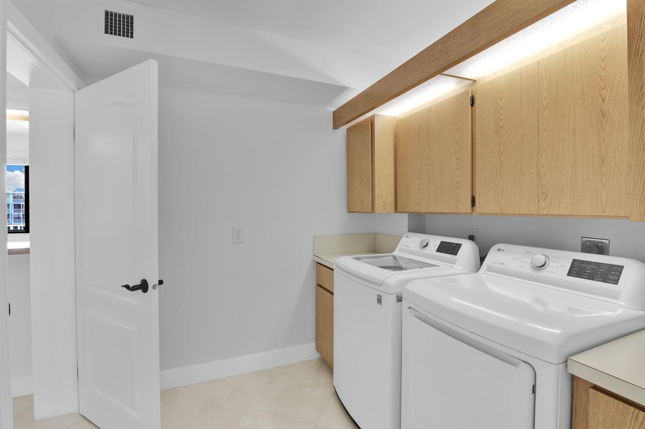 WHITEHALL CONDO AT CAMINO - Residential