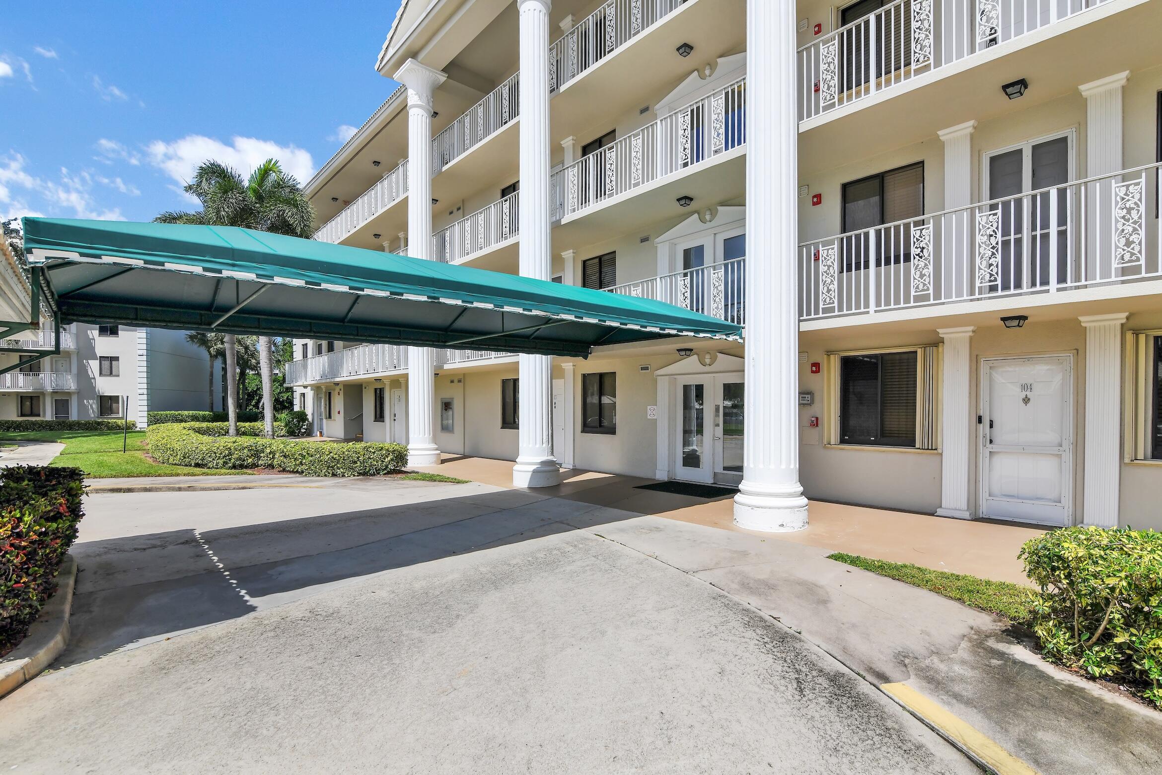 6133 Balboa Circle 304