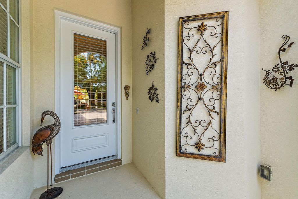 Photo of 118 Euphrates Circle, Palm Beach Gardens, FL 33410 (MLS # R11076579)