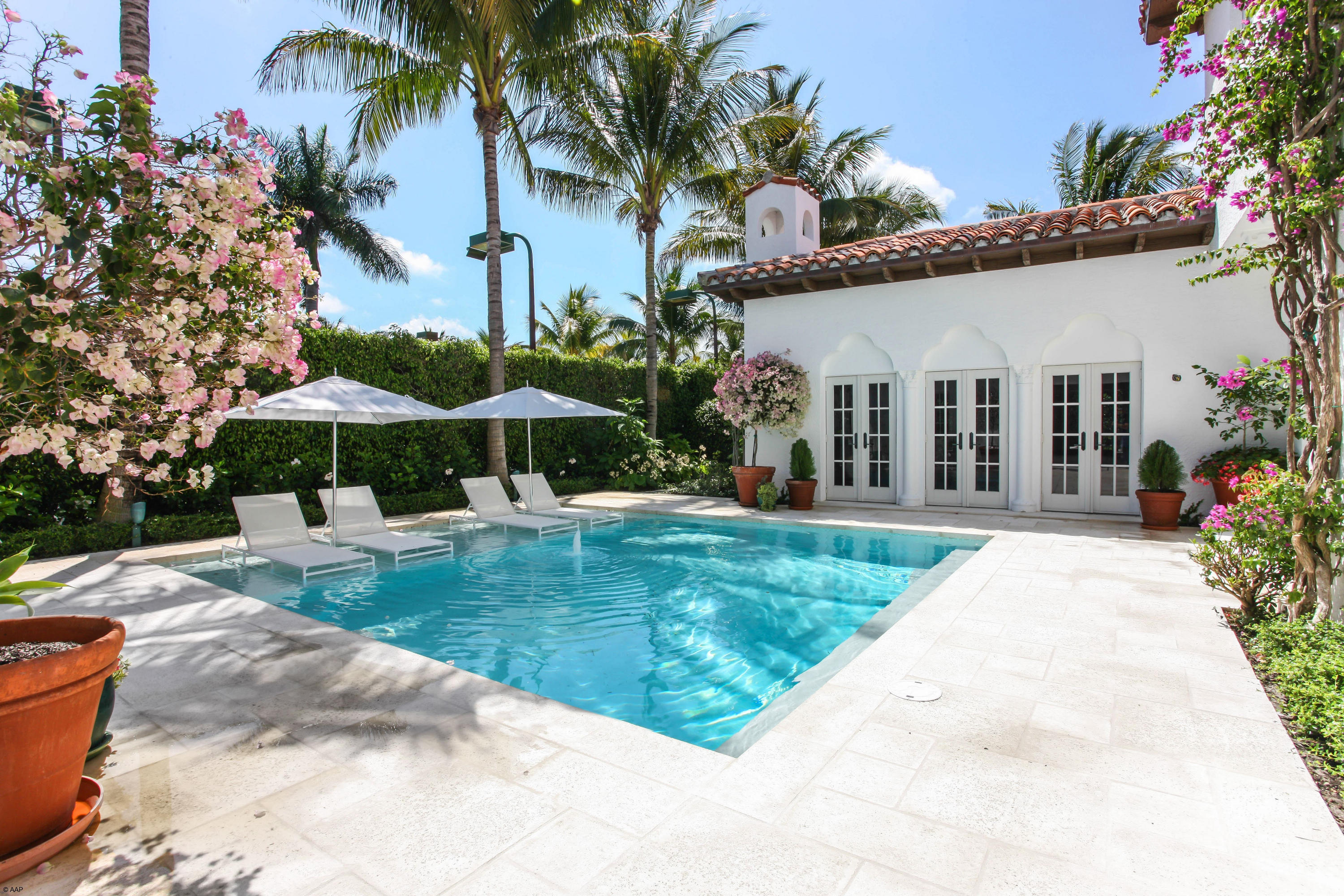 LAKEWOOD - Residential