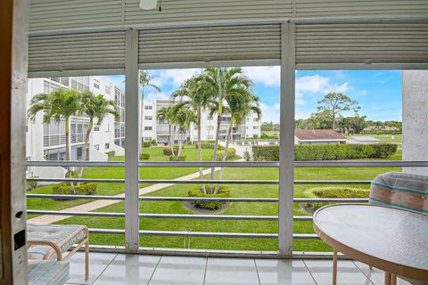 A home in Lake Worth