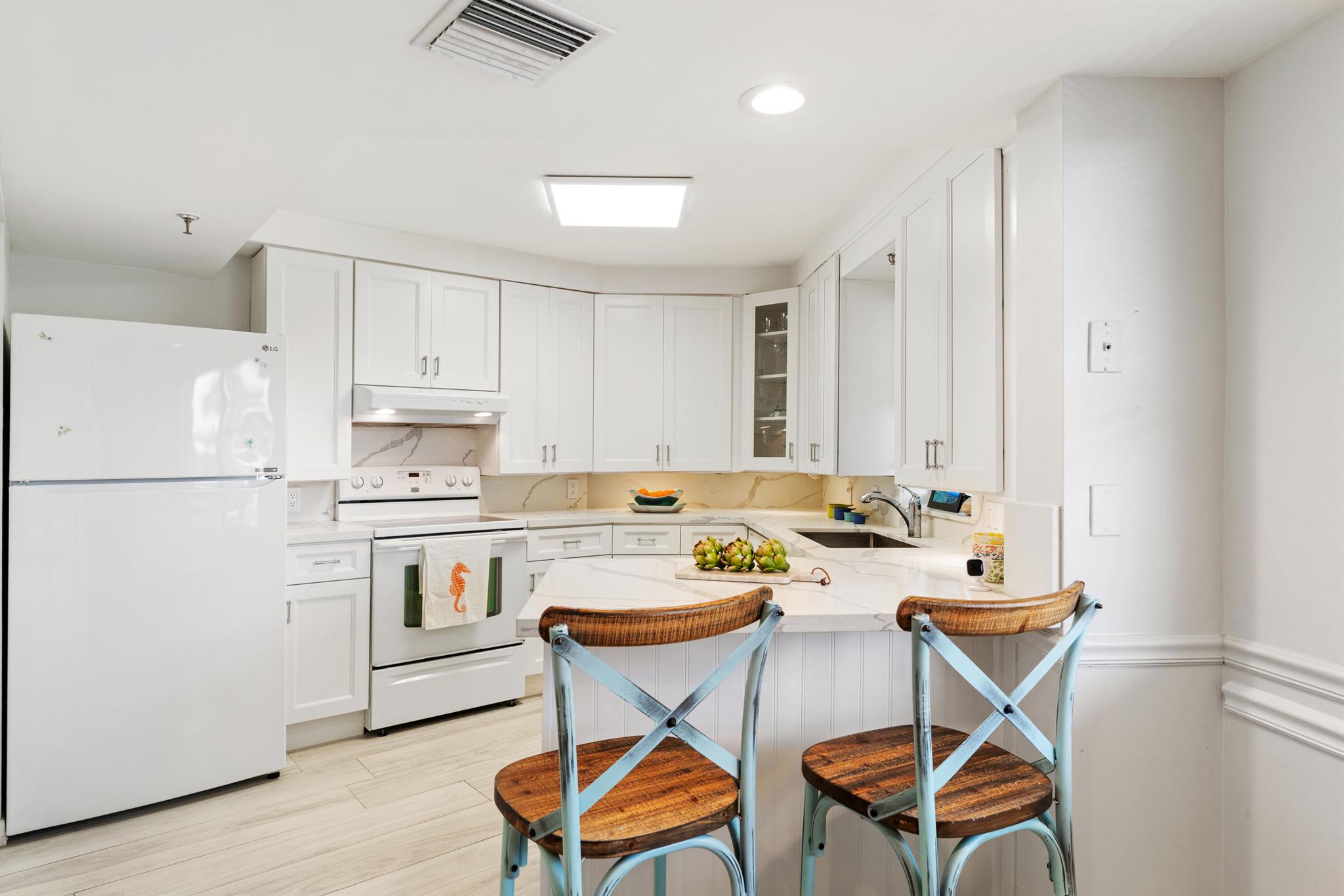 SANDPOINTE BAY CONDO - Residential