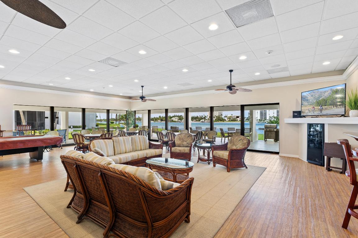 SANDPOINTE BAY CONDO - Residential