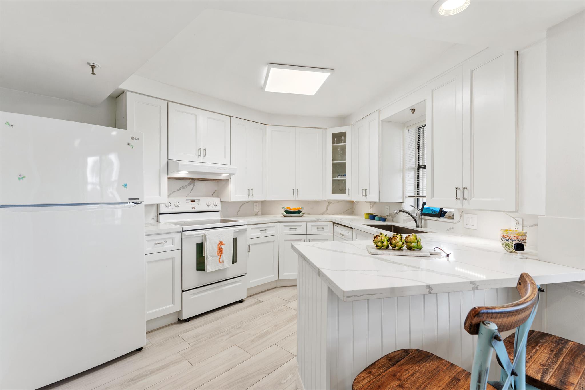 SANDPOINTE BAY CONDO - Residential