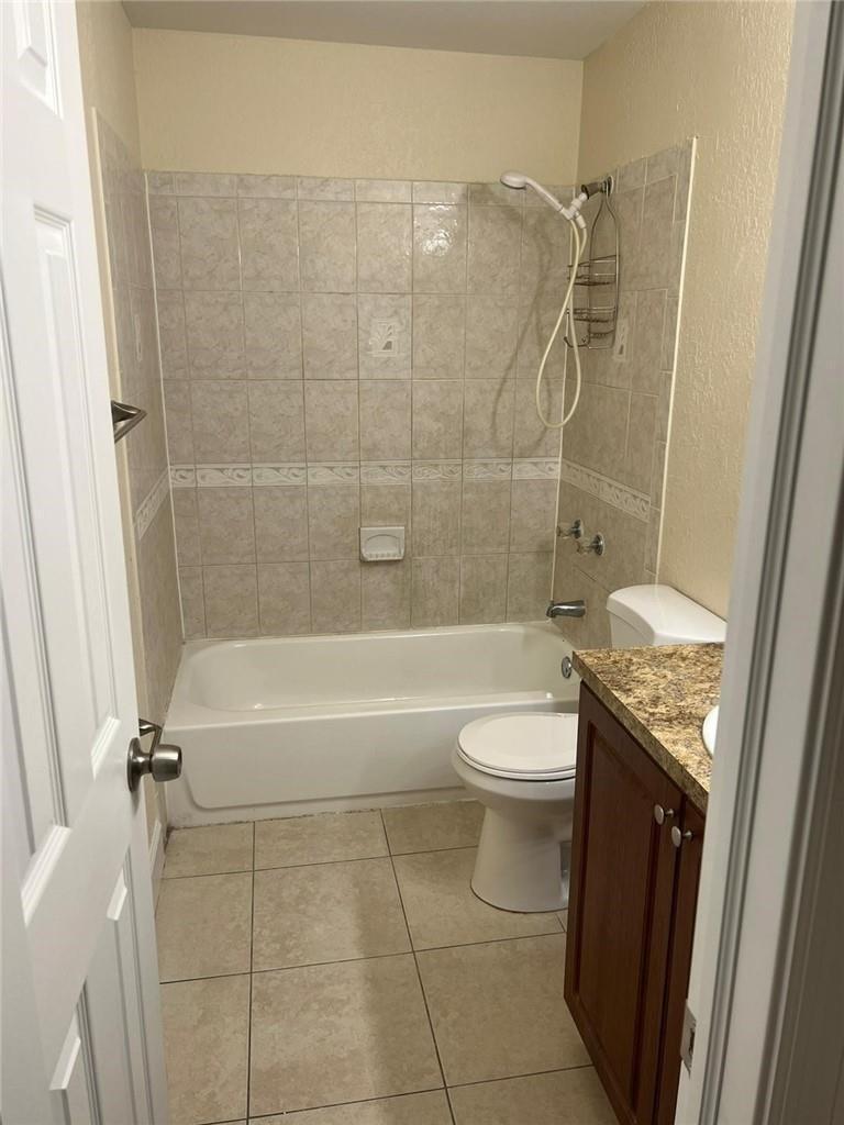 LEMAR GARDENS - Residential Lease