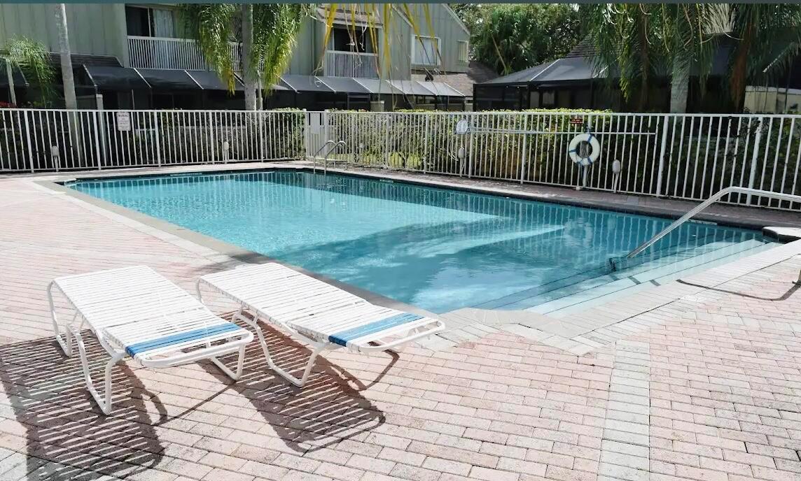 RIVERWALK 2 - Residential Lease