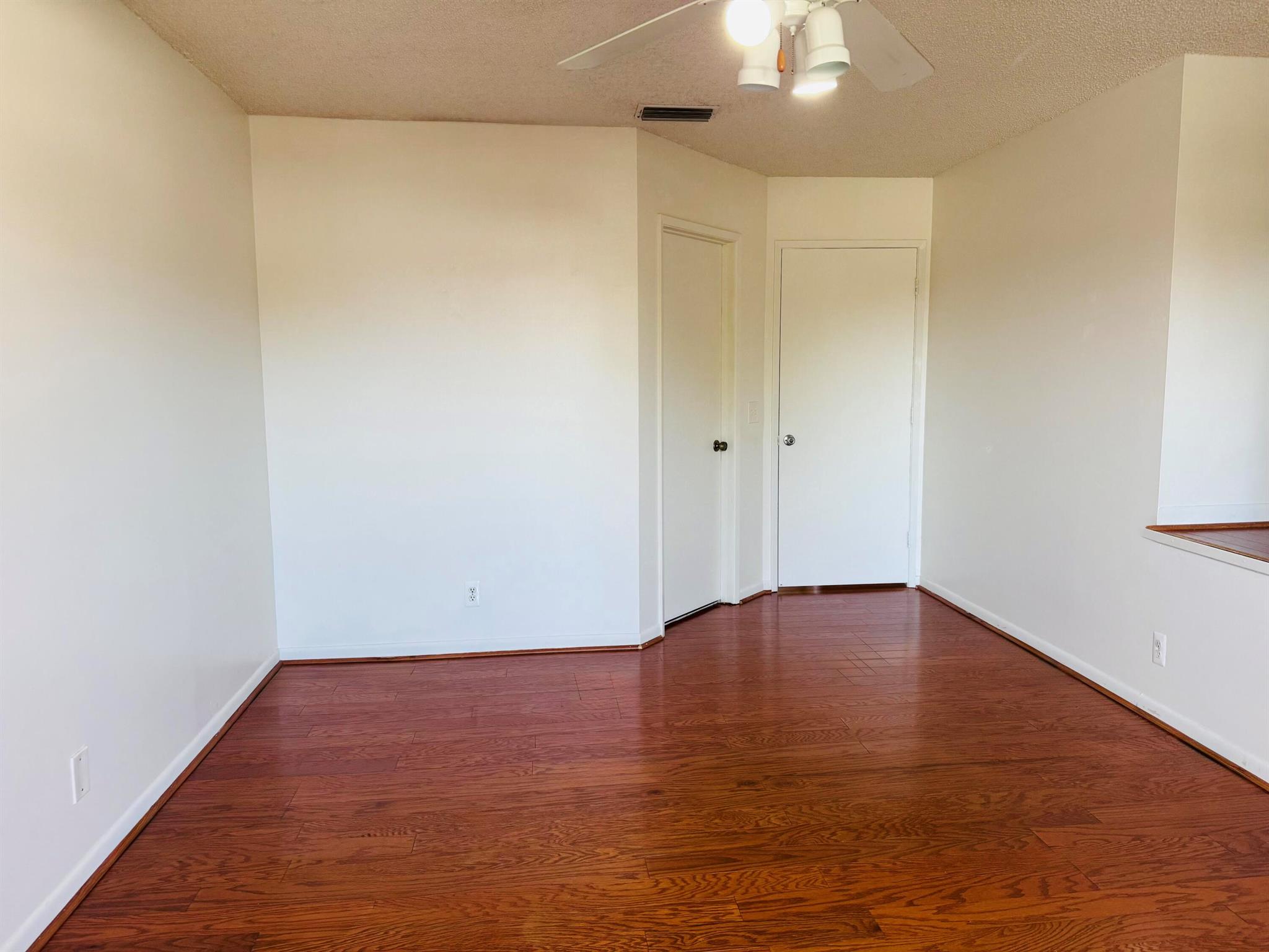 View photos, virtual tours, details... 6262 Riverwalk Lane 3