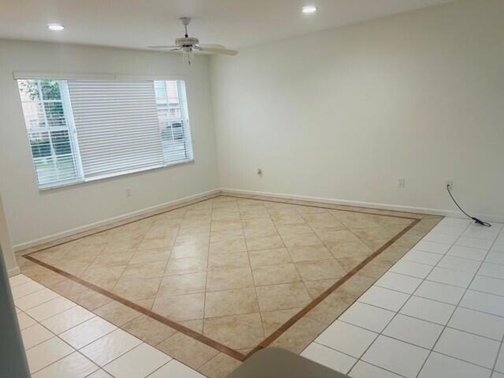 Photo of 278 Laurel Oaks Way, Jupiter, FL 33458 (MLS # R11094397)