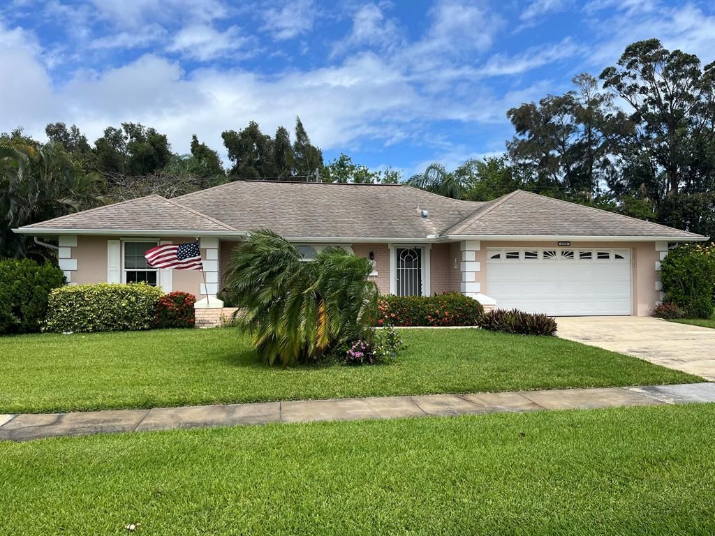 Photo of 1333 SE San Sovina Terrace, Port St Lucie, FL 34952 (MLS # R10880608)
