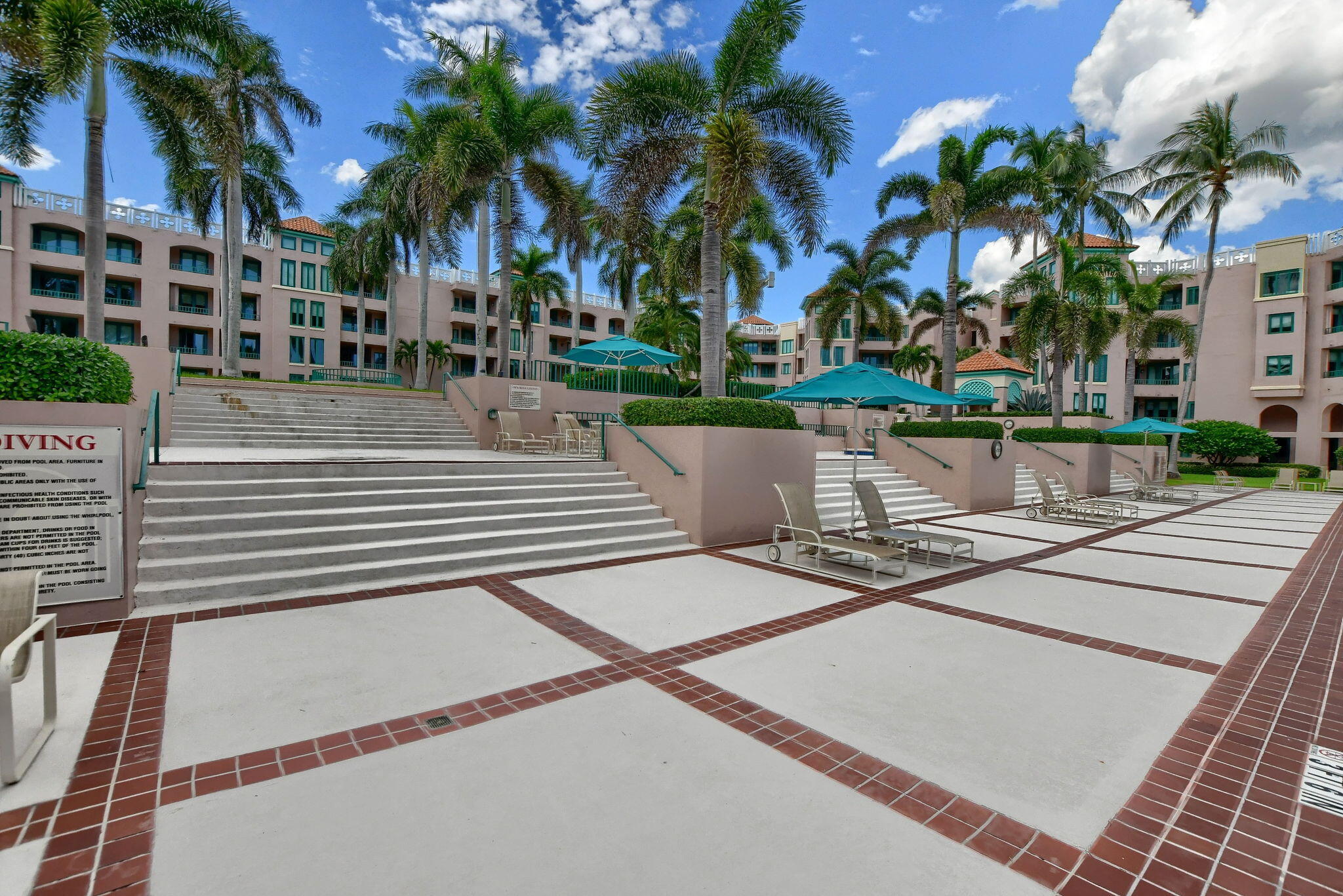 MIZNER COURT CONDO - Residential Lease