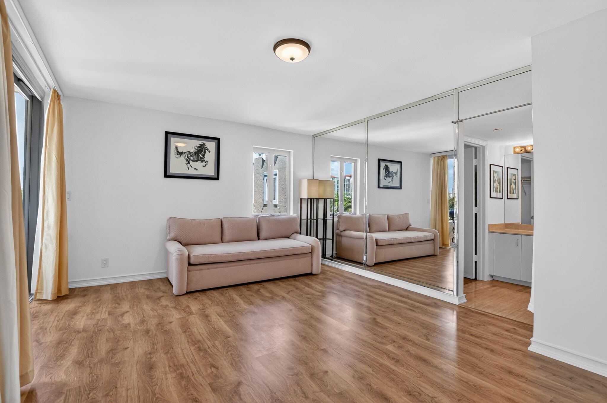 MIZNER COURT CONDO - Residential Lease