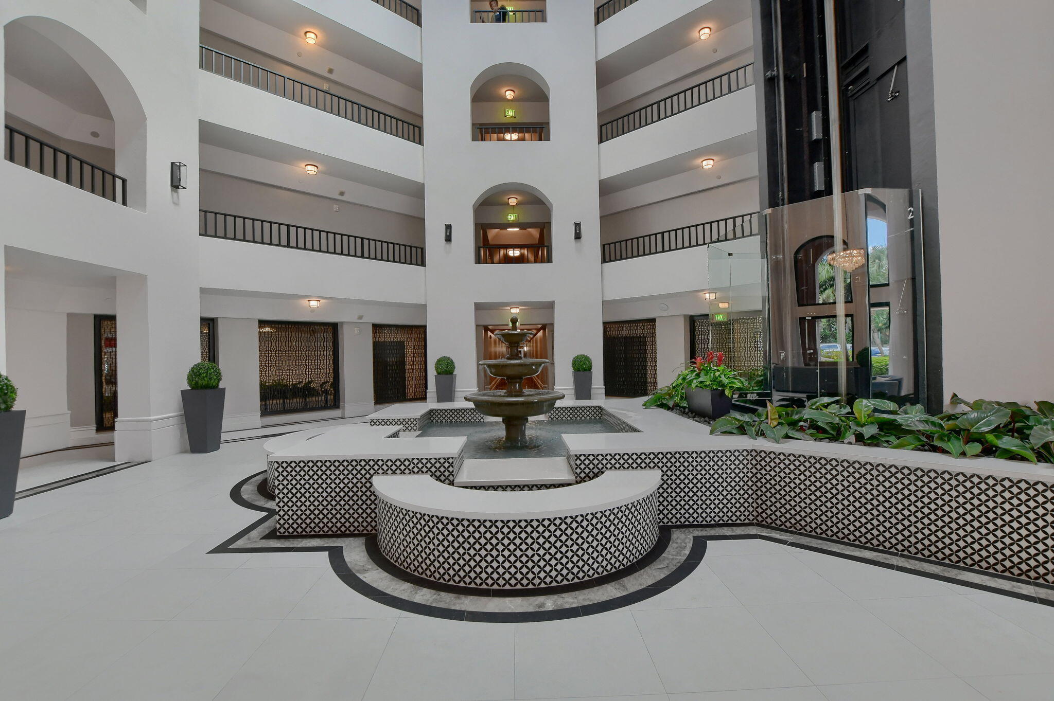 MIZNER COURT CONDO - Residential Lease