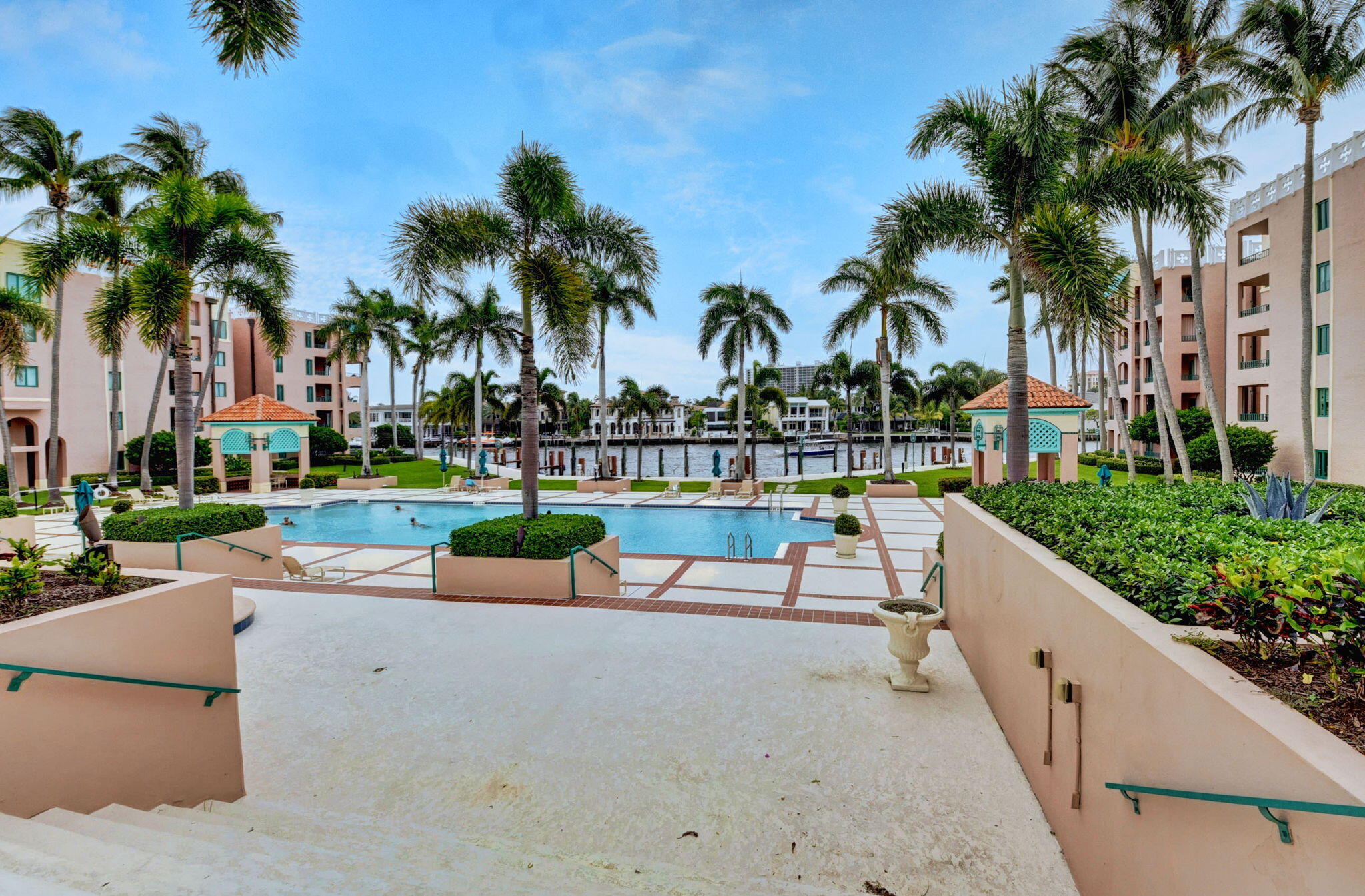 MIZNER COURT CONDO - Residential Lease