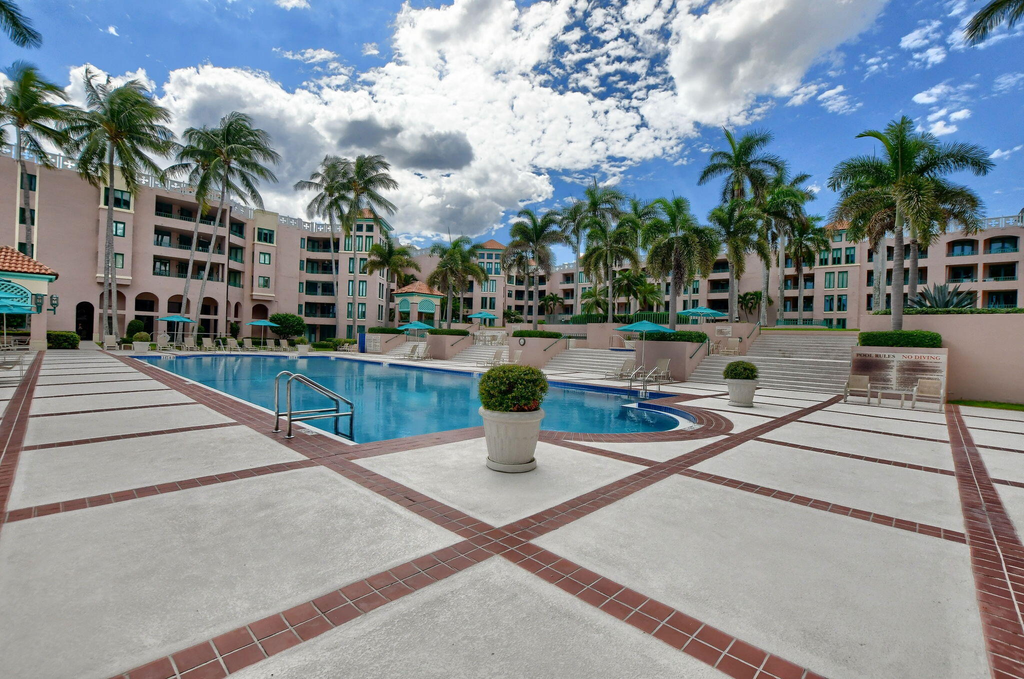 MIZNER COURT CONDO - Residential Lease