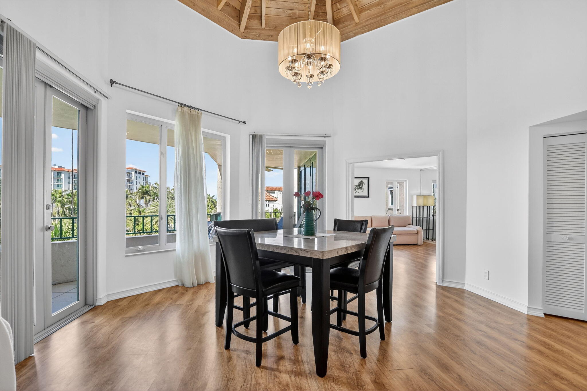 MIZNER COURT CONDO - Residential Lease