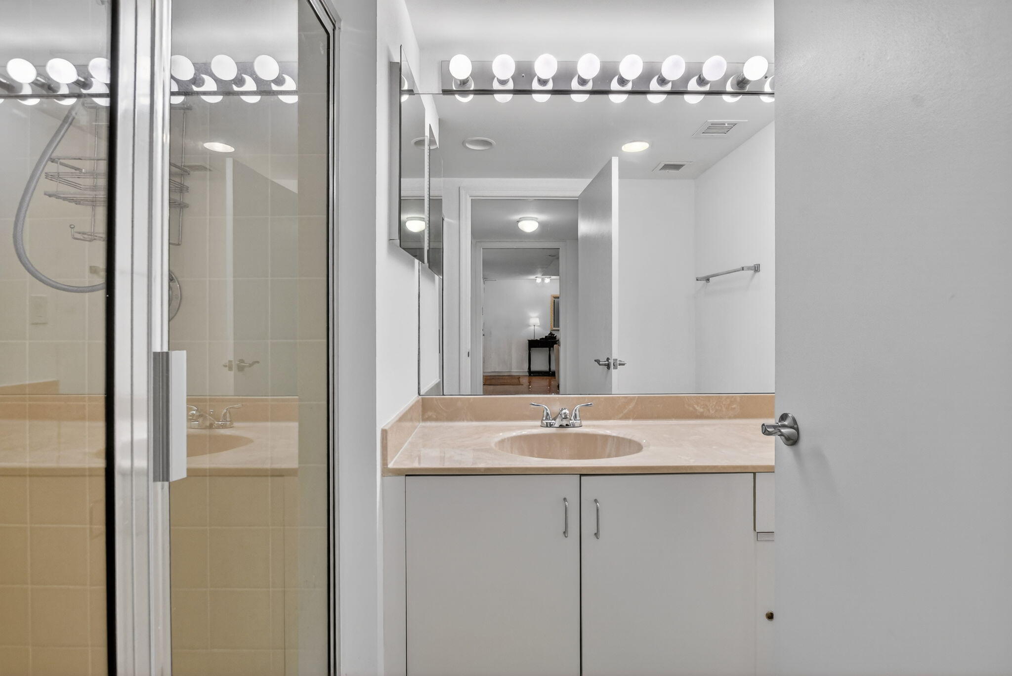 MIZNER COURT CONDO - Residential Lease