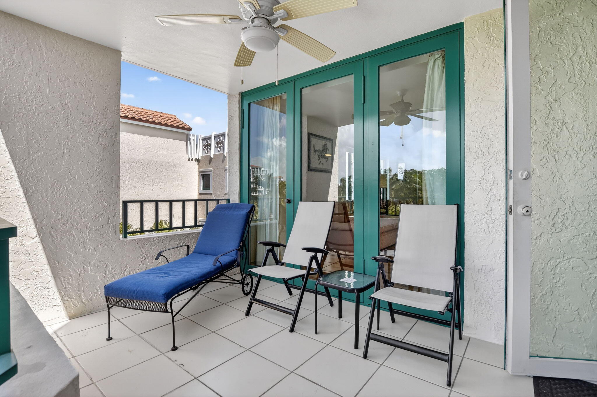 MIZNER COURT CONDO - Residential Lease